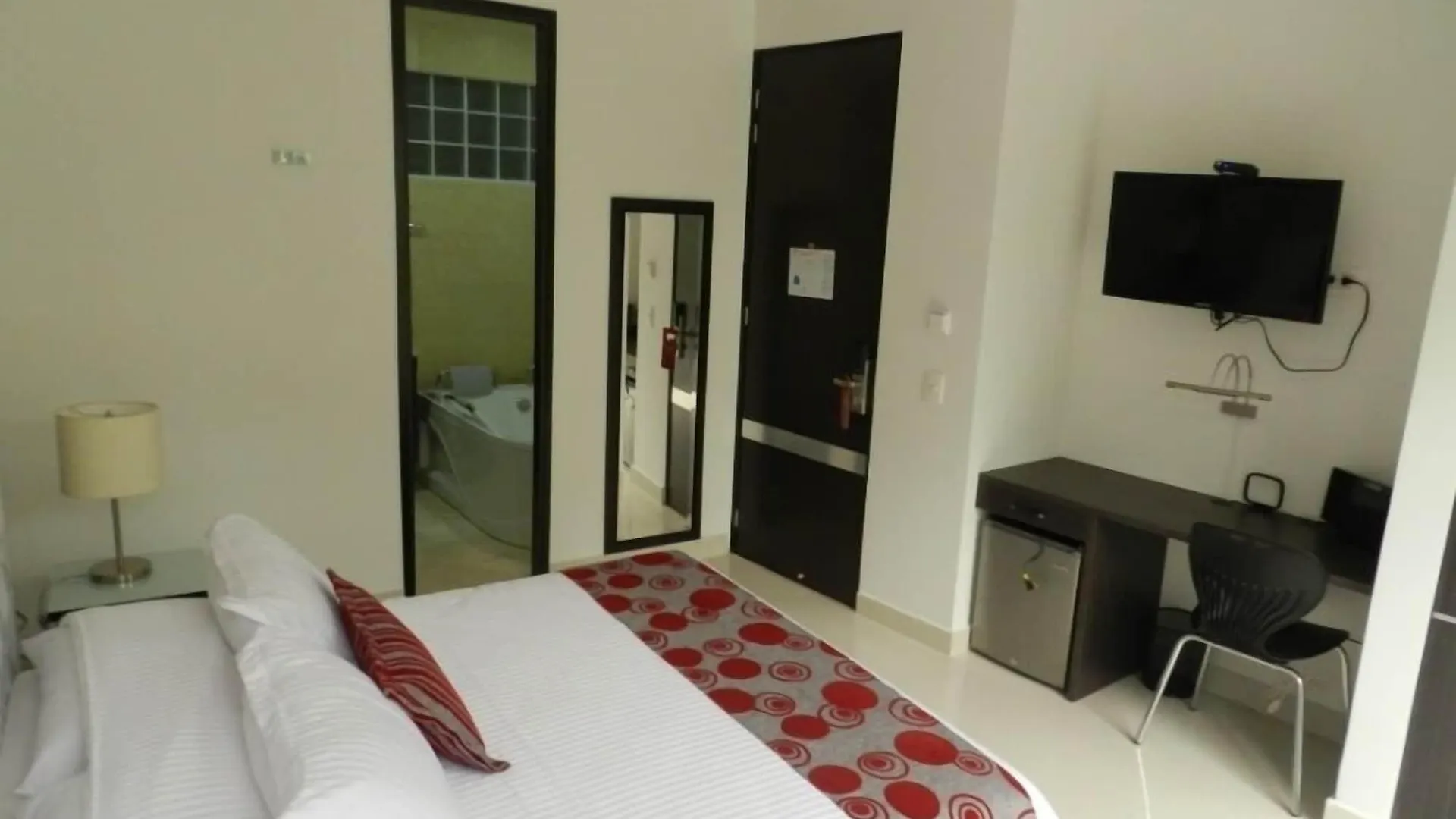 Hotel Bolivariana Plaza Medellin