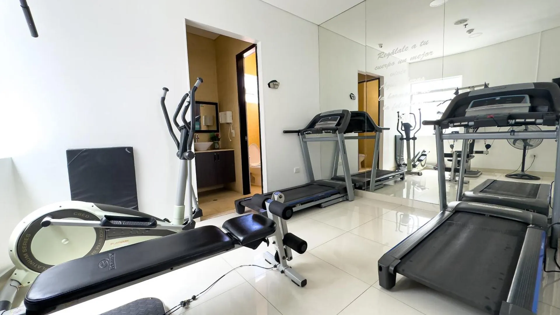 ****  Hotel Bolivariana Plaza Medellín Kolumbien
