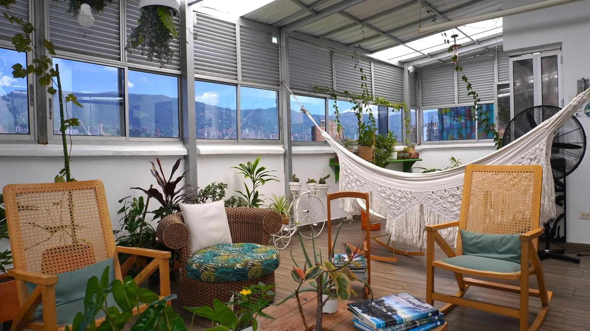 Hotel Bolivariana Plaza Medellin
