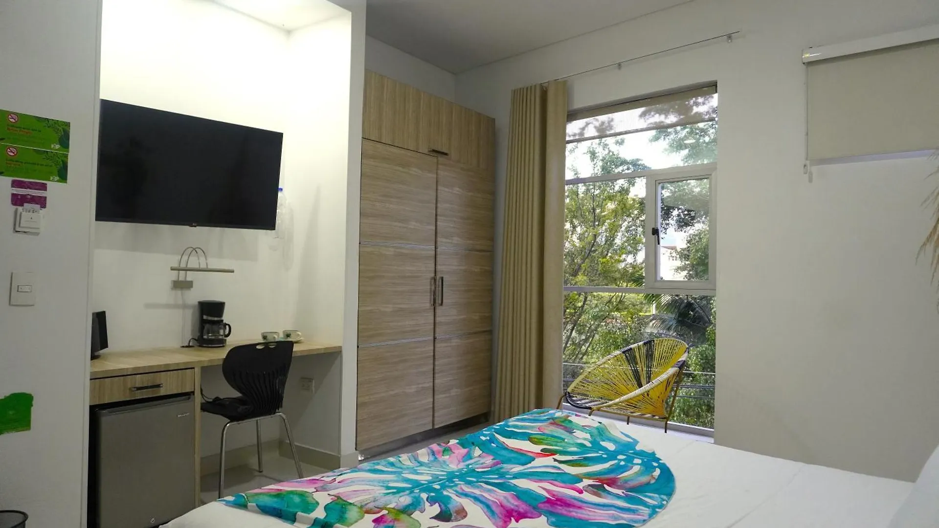 ****  Hotel Bolivariana Plaza Medellin Colombia
