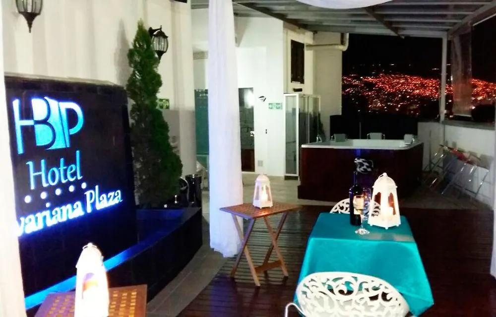 Hotel Bolivariana Plaza Medellin 4*,