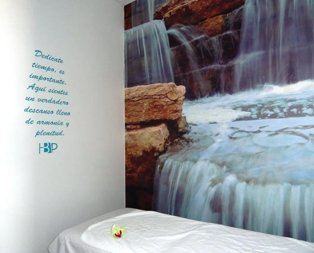 Hotel Bolivariana Plaza Medellín 5*,